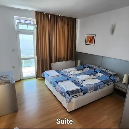 Nushev Hotel Sveti Vlas